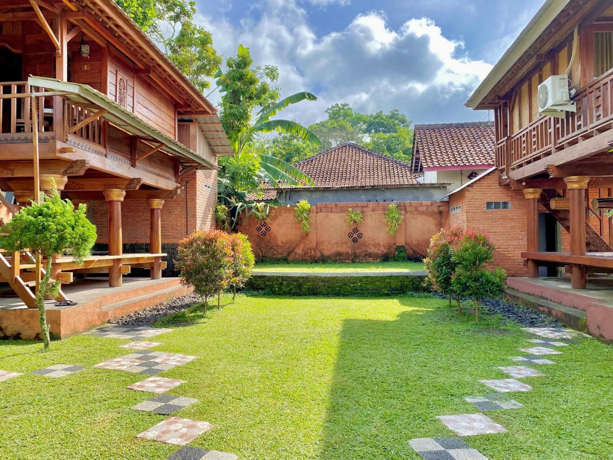 Bello Bungalow Batukliang Buitenkant foto