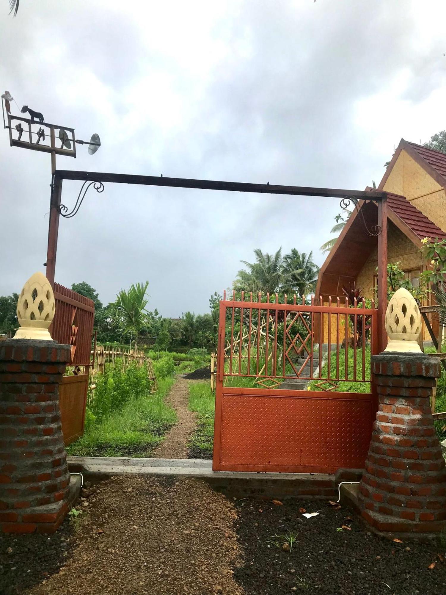 Bello Bungalow Batukliang Buitenkant foto